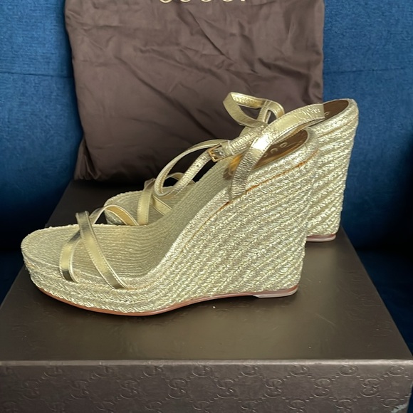 Authentic Gucci Voile Leather Oro size 36 (6). - Picture 3 of 11